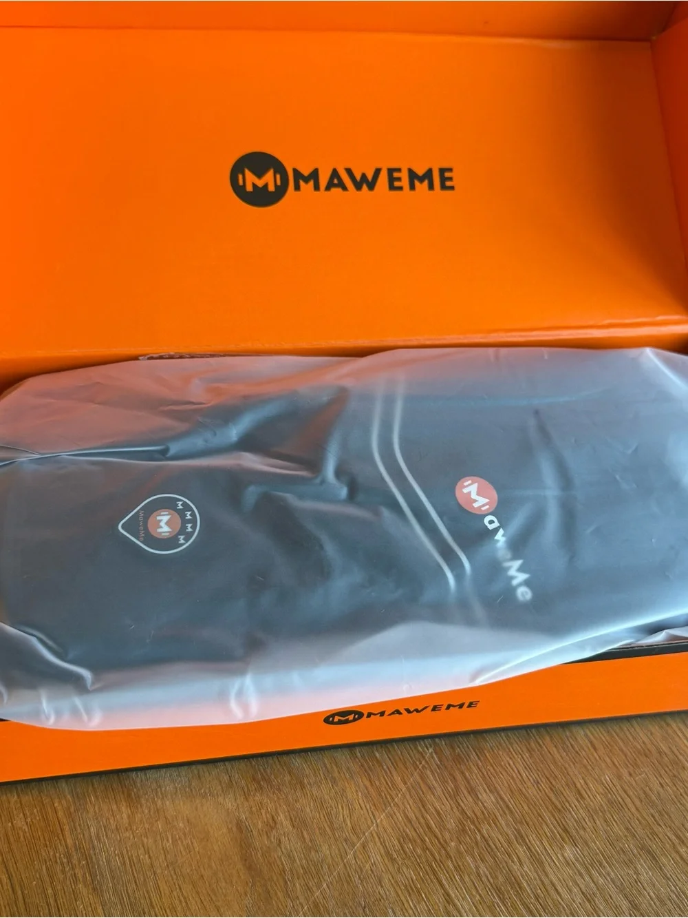 Mewama Heated Winter Gloves in Black & Orange Small NEW